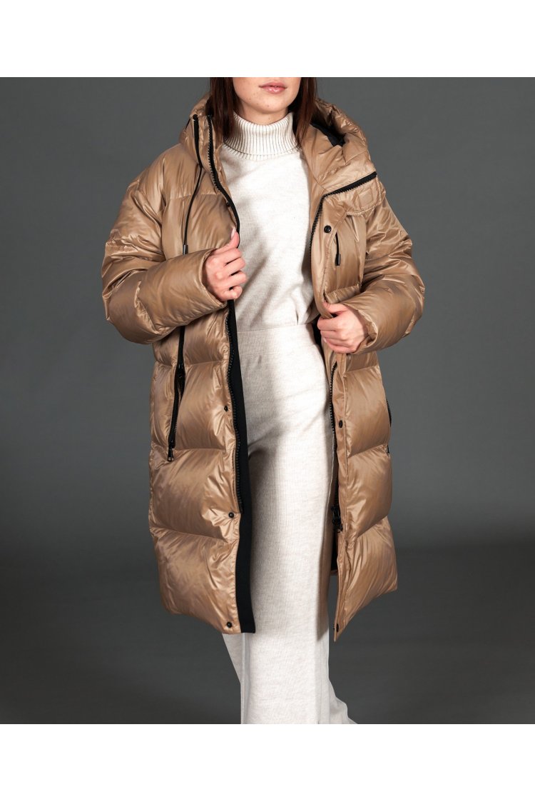 Veste longue en duvet...